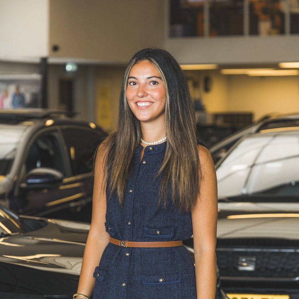 Gallery gallery_images_2_0_17859390351902697068.jpg Yasmine van der Linden | Van der Linden Auto
